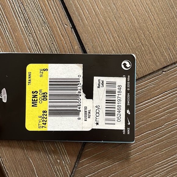 Nike Dri-Fit t-shirt - Picture 3 of 3